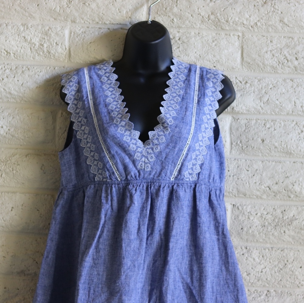Maternity embroidered chambray linen blouse - Picture 3 of 6